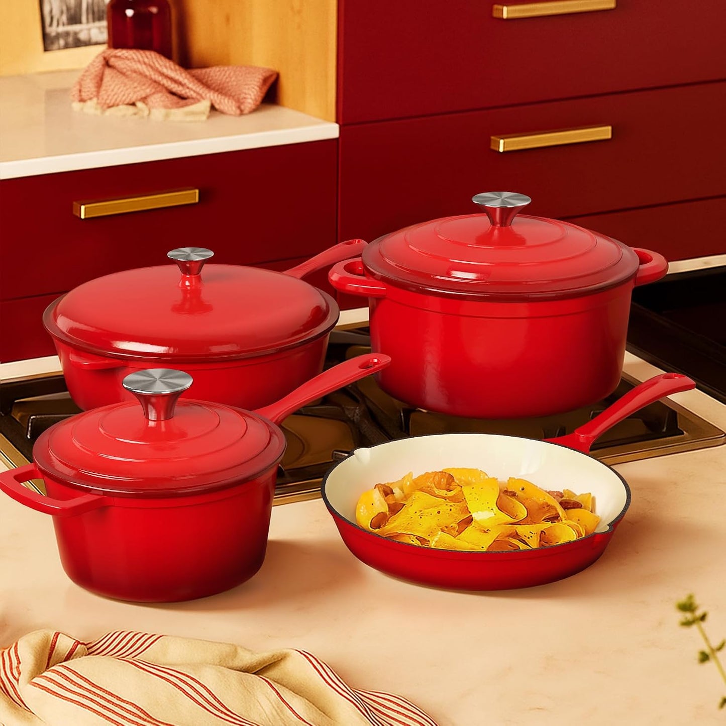 LOT DE 4 MARMITES DE CUISINE EN PORCELAINE